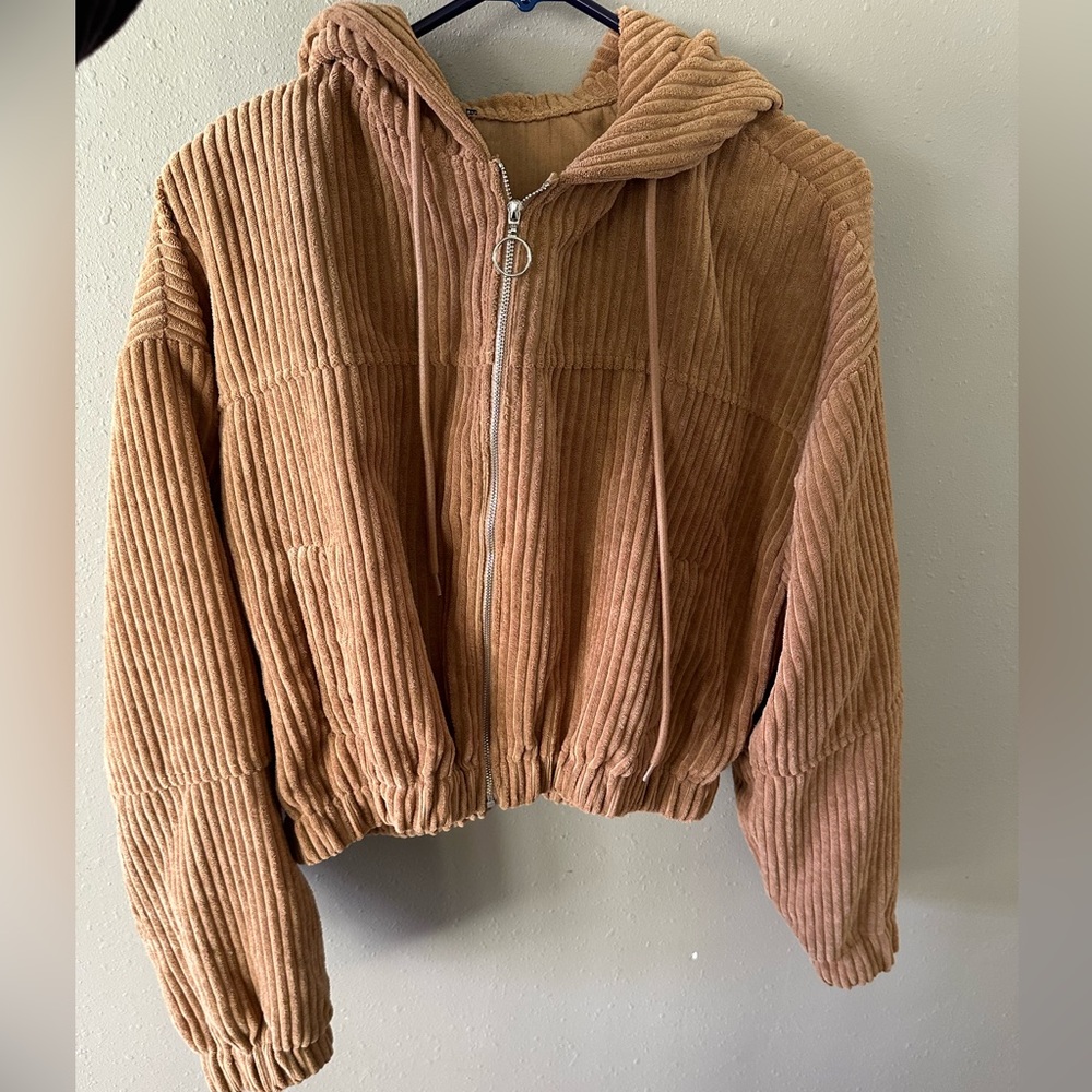 Size Medium Cropped Brown Zip Up Jacket